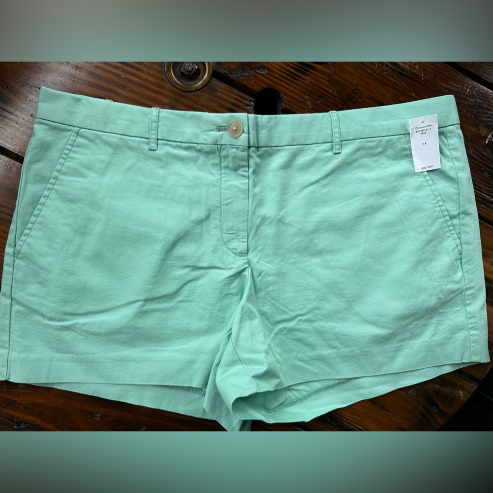 Gap khaki Shorts